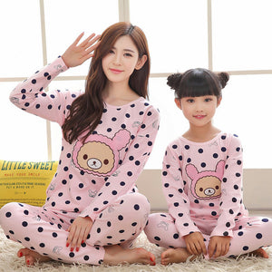 Baby Pajamas Family Matching Pyjamas suit 2017 Autumn Winter long sleeve Mother and Daughter clothes Polka Dot Ropa Mama E Hija